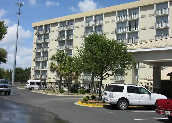 Charleston Grand 3*