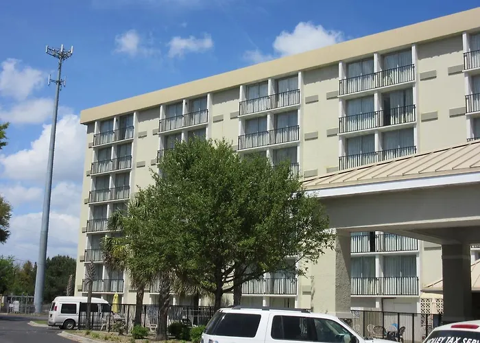 Charleston Grand