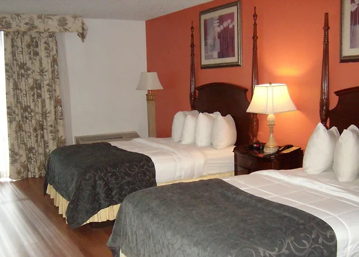 Charleston Grand Hotel 3*